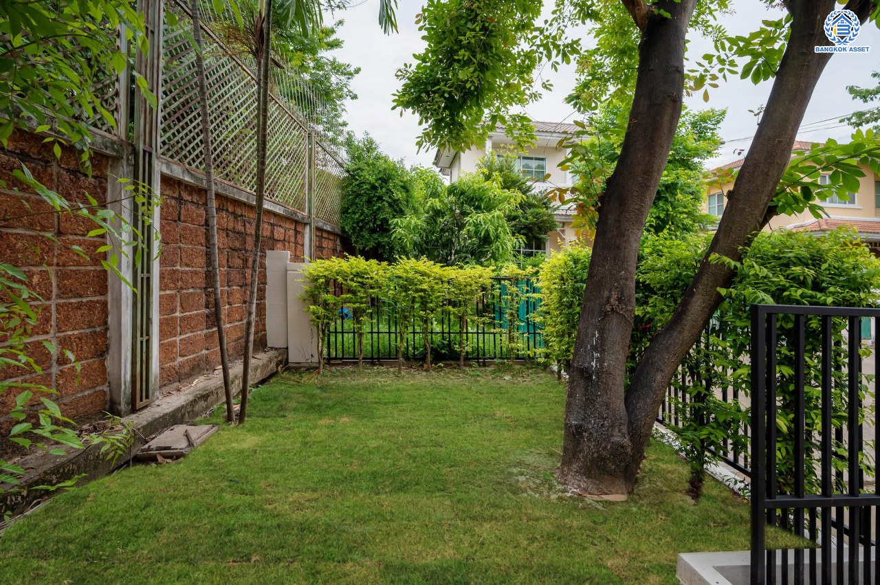 บ้านมือสองตกแต่งใหม่ โครงการ ชัยพฤกษ์2 ราชพฤกษ์-ติวานนท์ หลังมุม เนื้อที่ 57.30 ตร.ว. ฟังก์ชัน 3 ห้องนอน 2 ห้องน้ำ จอดรถได้ 2 คัน บรรยากาศเงียบสงบเป็นส่วนตัว สิ่งอำนวยความสะดวกมากมาย! บนทำเลศักยภาพ หน้าโครงการติดถนนใหญ่ เชื่อมต่อถนนราชพฤกษ์ ใกล้จุดขึ้นทางด่วน "ศรีสมาน"...